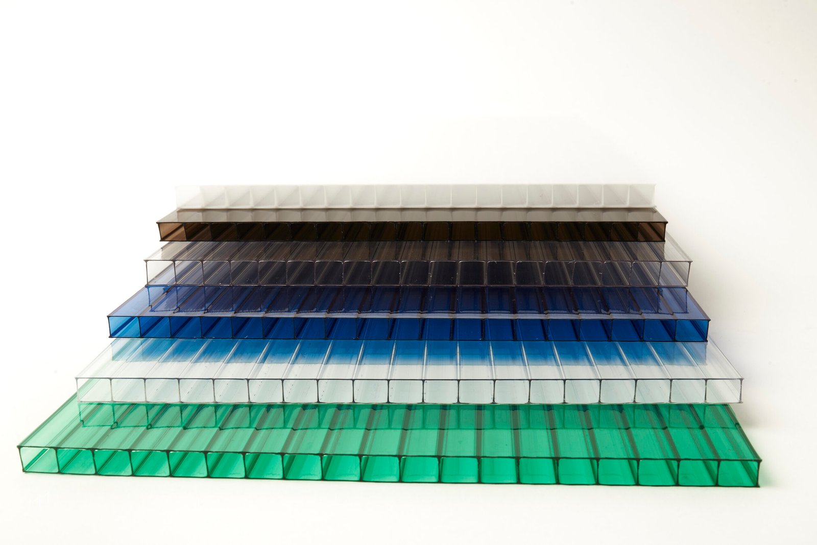 Twin-wall vs multiwall: polycarbonate sheet sizes by structure